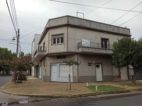 Dr Aldo J Della Rosa 5000, Piso 1