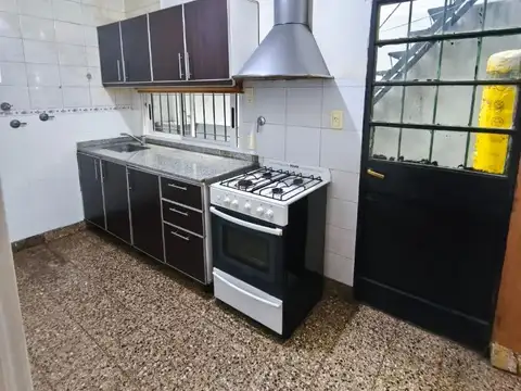 Depto Tipo Casa en Venta en Chilavert, USD 126.000