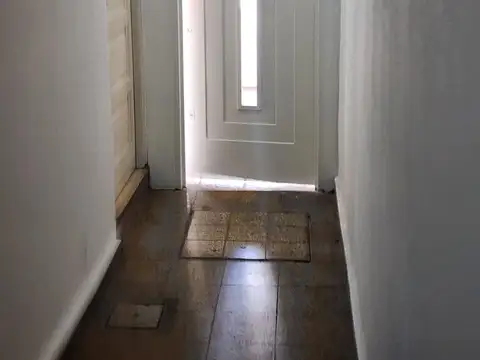 Departamento tipo casa en alquiler en Villa Lugano