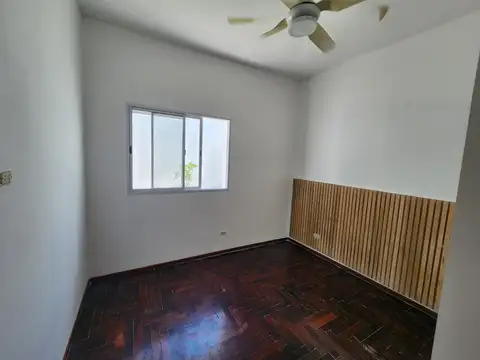 Departamento tipo casa en alquiler en Villa Lugano