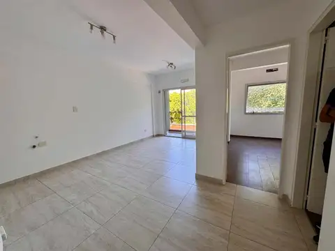 Venta Departamento 2 Amb. Con Cochera Apto Crédito