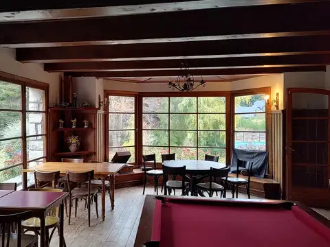 Complejo Turístico. Hotel-Aparta Hotel en venta en Bariloche. 3 estrellas.