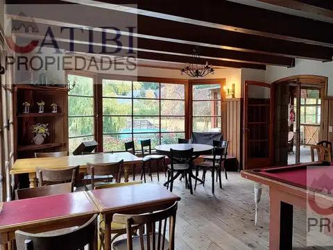 Complejo Turístico. Hotel-Aparta Hotel en venta en Bariloche. 3 estrellas.