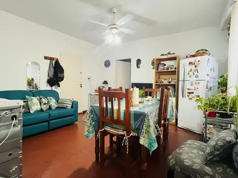 Depto Tipo Casa 2 ambientes con 1 baño