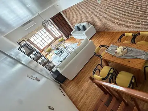 Casa 5 ambientes con 2 baños