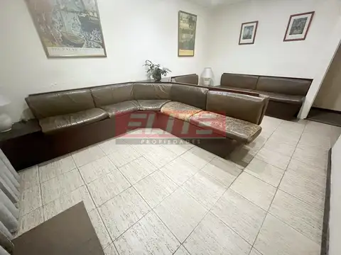 Consultorio en planta baja en inmejorable ubicación, a 100 metros de Av. Santa fe