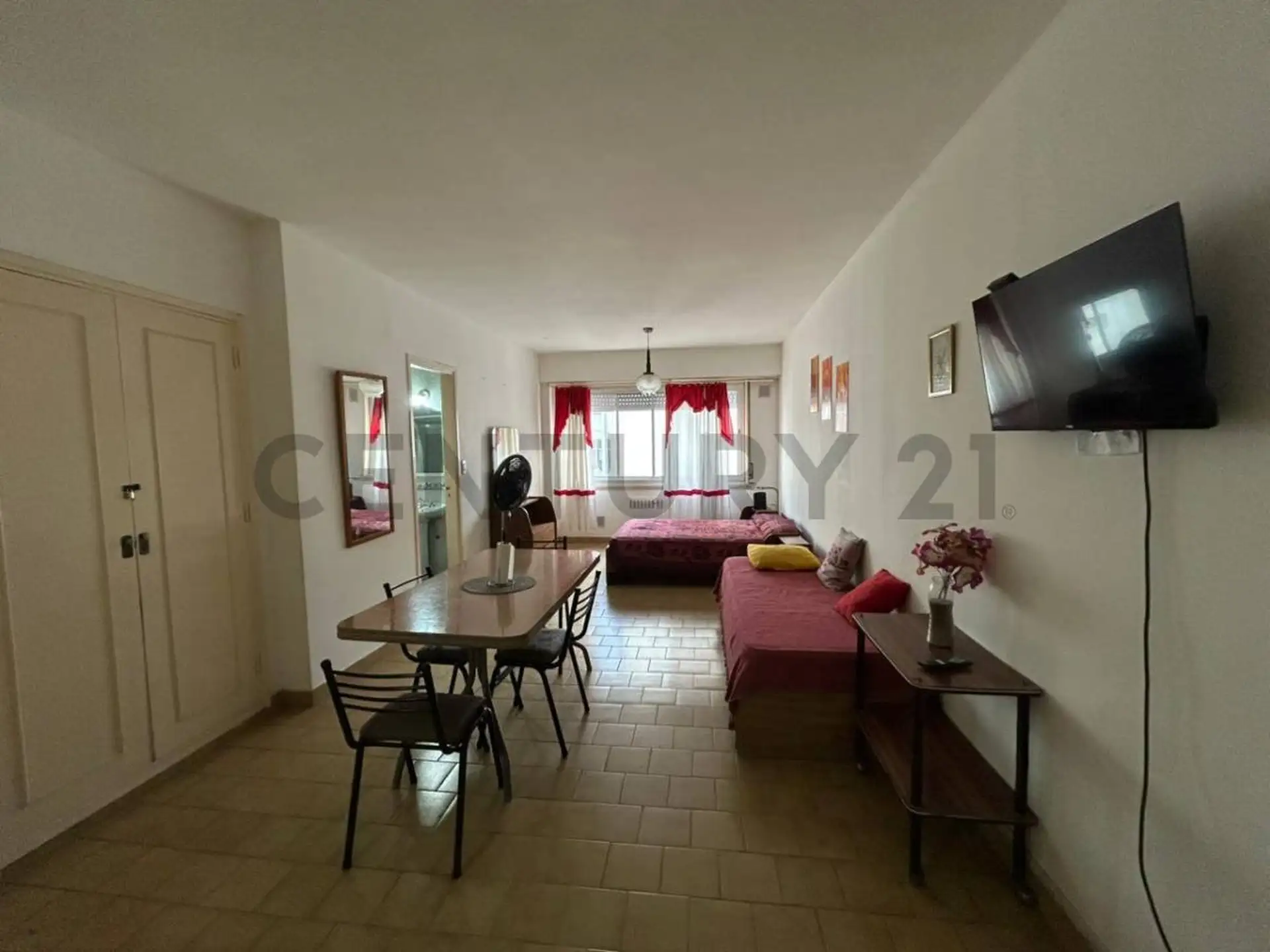 Monoambiente 37m² sobre Peatonal San Martín — Centro