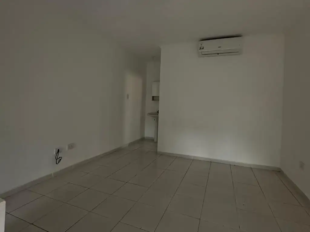 Don Jaime de 3 Unidades en Altos De Bella Vista