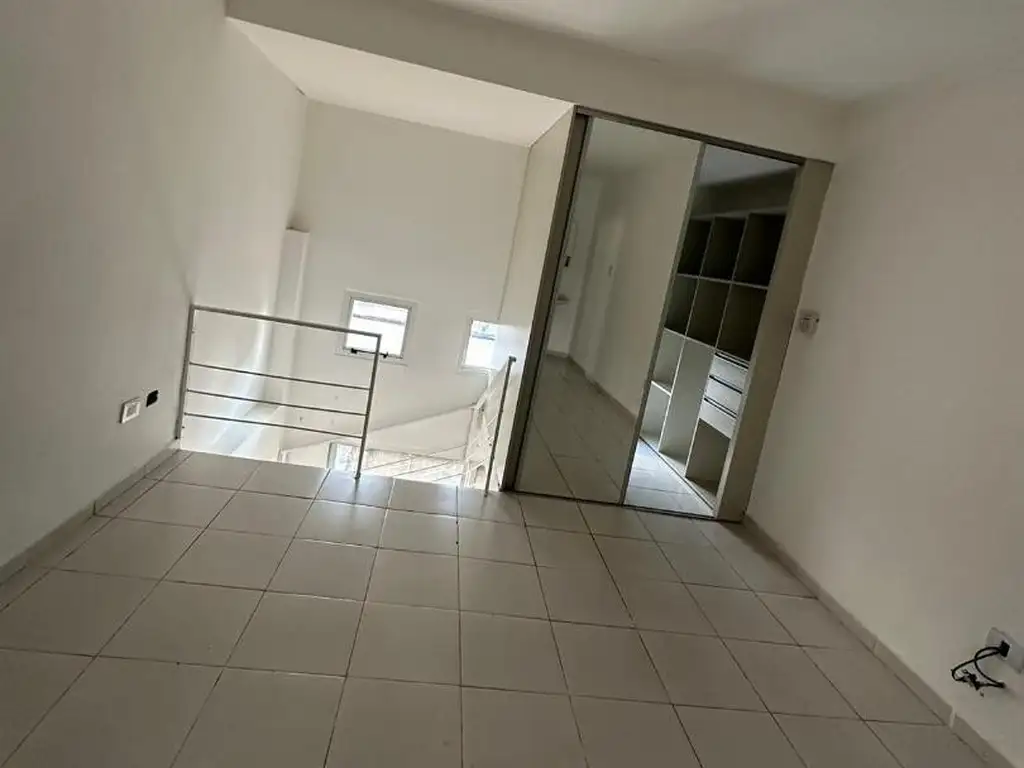 Emprendimiento de 3 Unidades