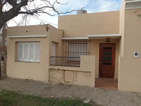 Lamadrid al 1200