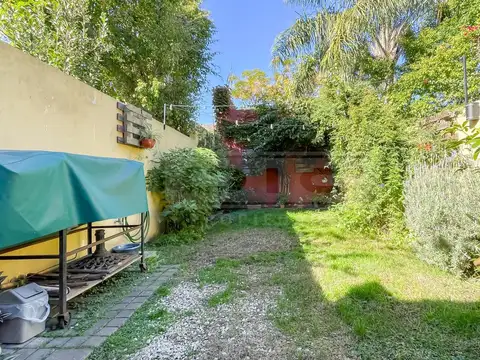 Depto Tipo Casa en Venta con 1 cocheras