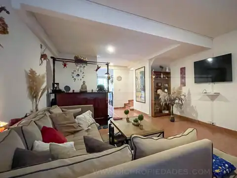 Depto Tipo Casa en Venta de 3 dormitorios