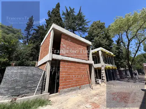 Depto Tipo Casa 3 ambientes con 2 baños