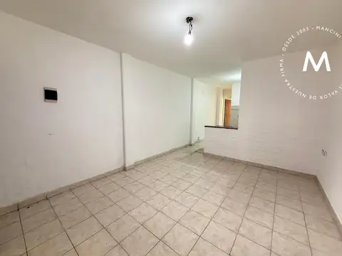 Depto Tipo Casa en Alquiler de 2 ambientes
