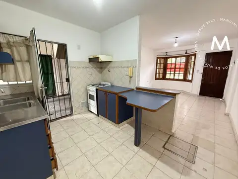 Depto Tipo Casa 2 ambientes con 1 baño