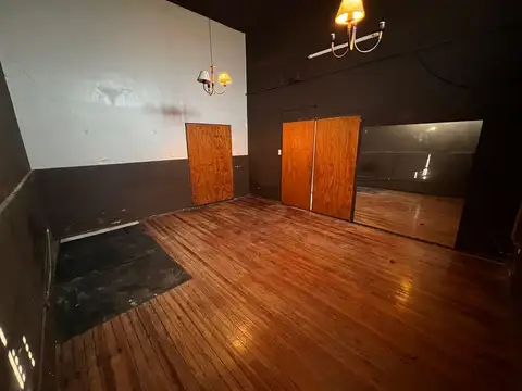 Local en Alquiler 70 años