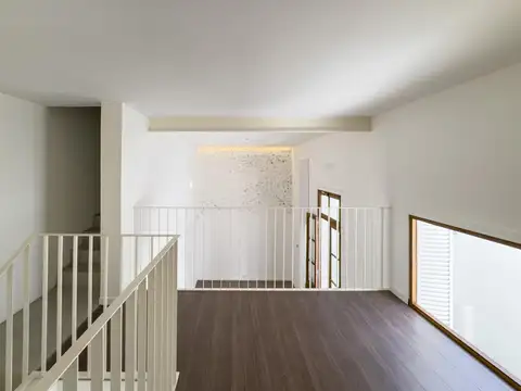 Casa 6 ambientes con 3 baños