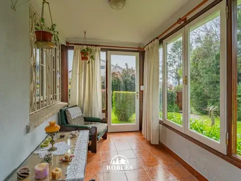 Casa 5 ambientes con 4 baños