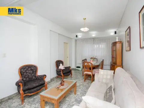 Quinquela Martin 1700, Piso 0