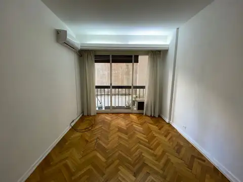 Austria 2500, Piso 2