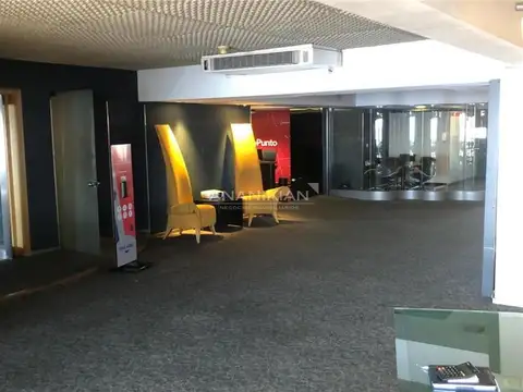 Oficina en Venta en Centro , USD 1.800.000