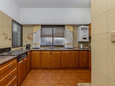 Depto Tipo Casa 4 ambientes con 2 baños