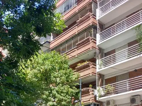 5 AMB de 133 m2 A MTS AV SANTA FE  EN INMEJORABLE UBICACION