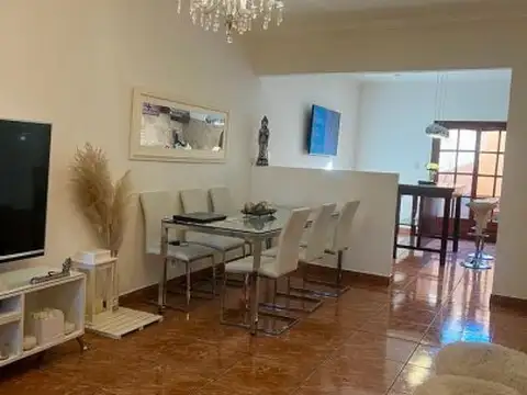 TRIPLEX DE 4 AMBIENTES AMPLIO CON TERRAZA Y PLAYROOM, Cañada de Gomez 5200 - Villa Riachuelo