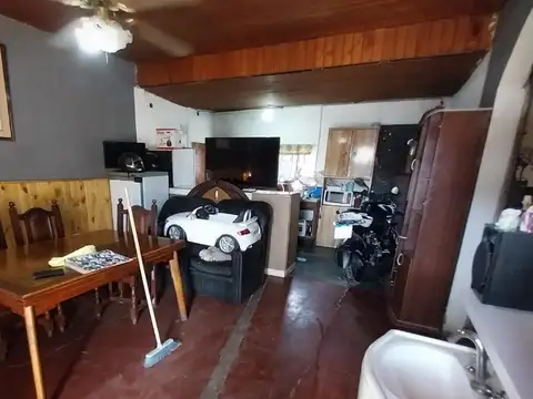 Casa 3 ambientes con 1 baño