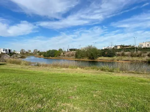Venta | Lote al agua | Marinas, Puertos del Lago