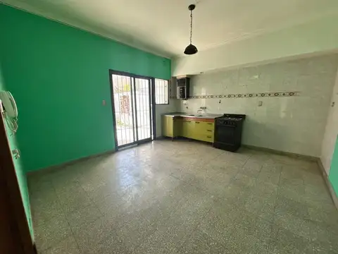 Depto Tipo Casa 4 ambientes con 1 baño