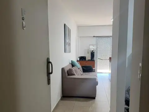 EDIFICIO EL NUSCO, 2 AMB. PISO ALTO, GRAN VISTA Y MUCHA LUZ