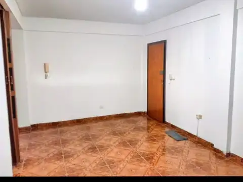 Departamento en Alquiler en Villa Celina, $ 680.000
