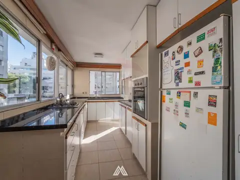 Departamento en Venta con 2 cocheras