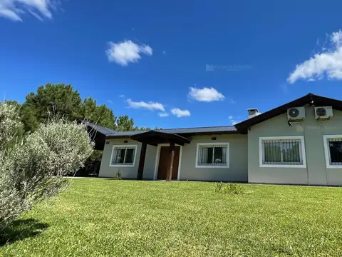 Casa Chalet  en Venta en Pinamar, Costa Atlántica, Buenos Aires