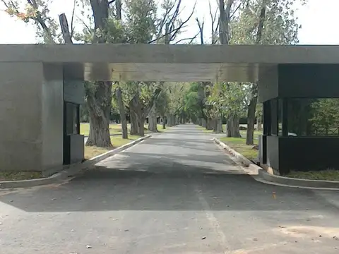 Mmc. Venta De Lote En Barrio Matisse