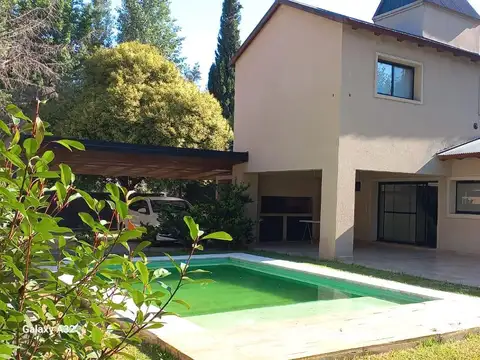 Casa en Venta en Pueblo Esther, Rosario