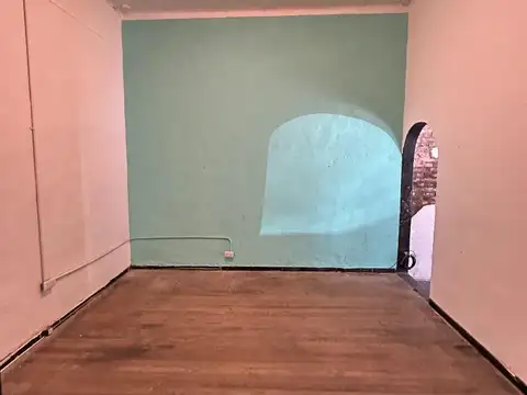 Alquiler Local a la Calle en Saavera - Apto Comercio y Depo.