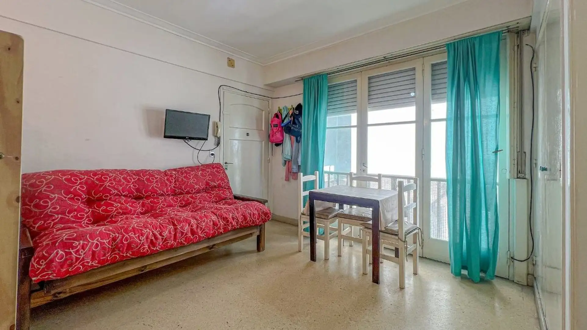 Venta Monoambiente Punta Mogotes lateral al mar
