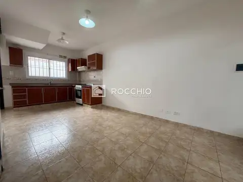 Depto Tipo Casa 3 ambientes con 1 baño