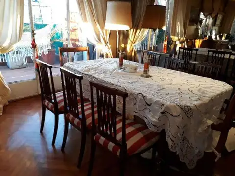 Casa en lo alto  277 m2 - 170 M2 cub - 107 m2 terraza c/parrilla