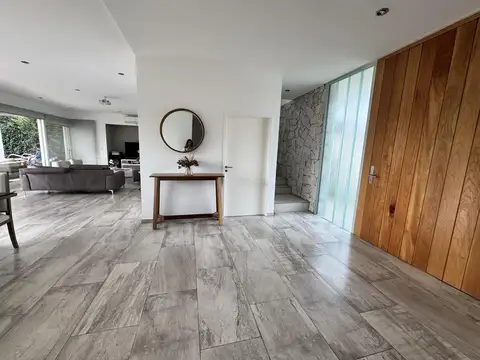 Casa en Alquiler de 5 dormitorios