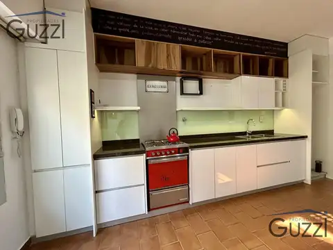VENTA PH 4 AMBIENTES CON PATIO RECICLADO A NUEVO – VILLA ADELINA - APTO CREDITO