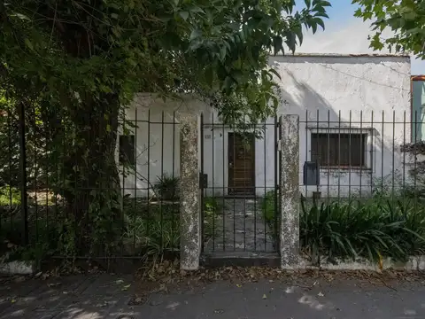 Casa en venta, en Martínez
