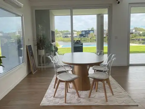 Casa en Venta en El Cantón, USD 415.000