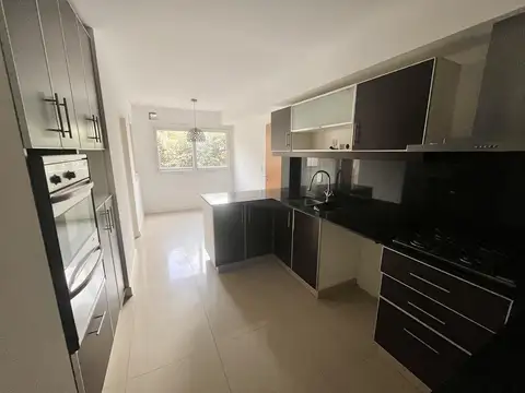 Departamento en Alquiler en Acassuso, USD 1.700