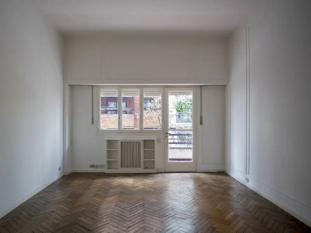 Juncal 2200, Piso 1