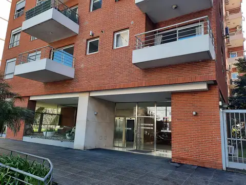 DEPARTAMENTO 2 AMBIENTES C/ COCHERA EN CAÑITAS