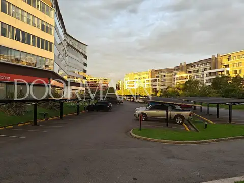 Cochera en alquiler fija cubierta nordelta