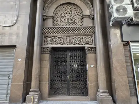 Pena 800, Piso 4